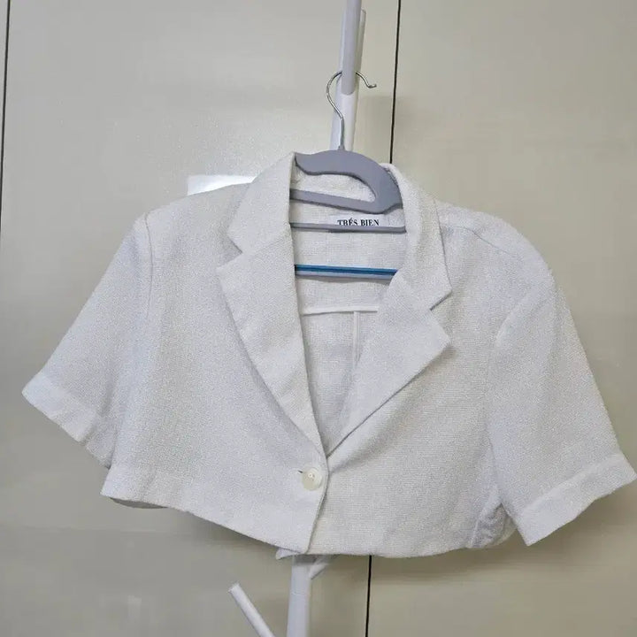 [BUNJANG] Trebian Crop Short Sleeve Jacket White / 트레비앙 크롭 반팔 자켓 화이트