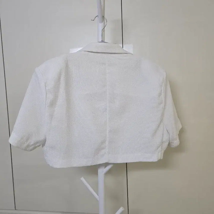 [BUNJANG] Trebian Crop Short Sleeve Jacket White / 트레비앙 크롭 반팔 자켓 화이트