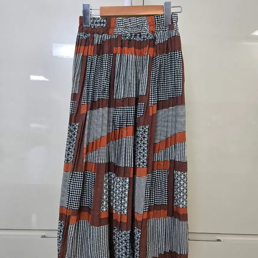 [BUNJANG] Patterned Long Pleated Skirt / 패턴 롱 플리츠 스커트