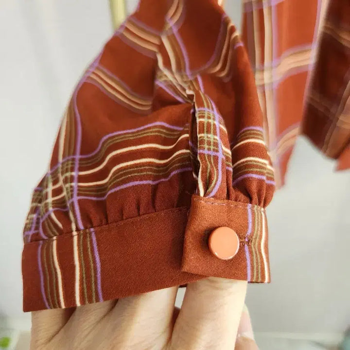 [BUNJANG] On&amp;On Check Blouse / 온앤온  체크 브라우스