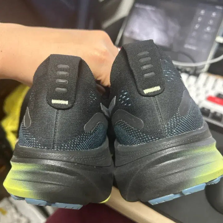 [BUNJANG] Asics Gel-Kayano 32 Running Shoes (260) / 아식스 젤카야노 32 런닝화(260)