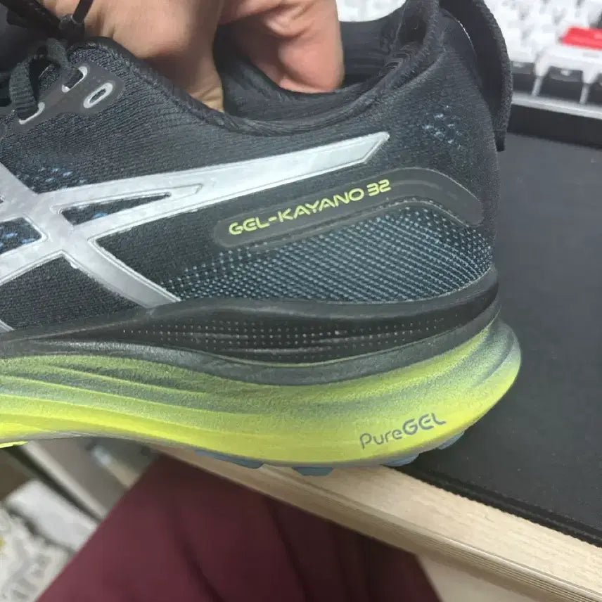 [BUNJANG] Asics Gel-Kayano 32 Running Shoes (260) / 아식스 젤카야노 32 런닝화(260)