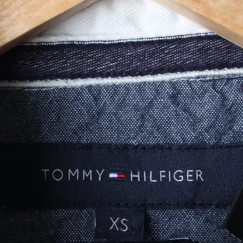 [BUNJANG] Tommy Hilfiger Striped Polo Shirt / (XS-S) 타미힐피거 반팔 카라 티셔츠 빅로고 스트라이프-185D2