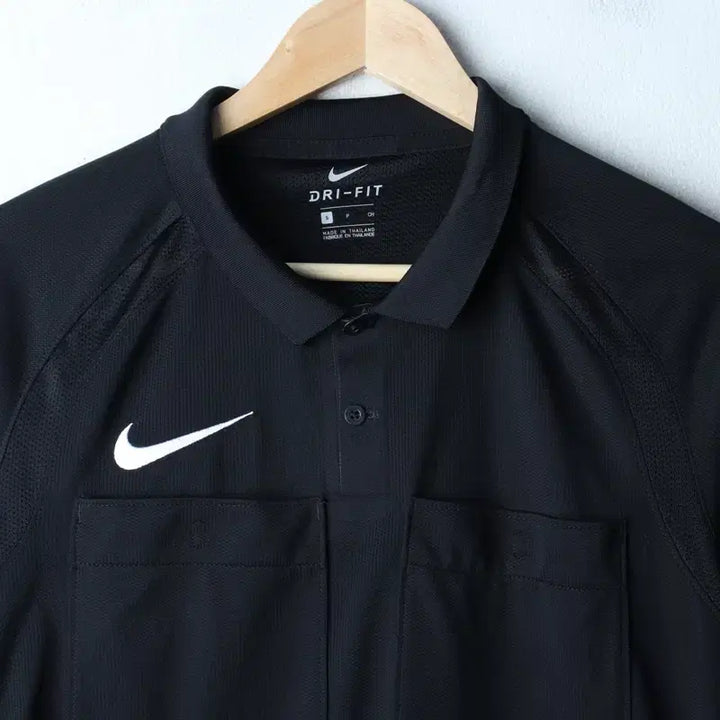 [BUNJANG] Nike Short Sleeve Polo Shirt Soccer Futsal Referee Black / (S) 나이키 반팔 카라 티셔츠 축구 풋살 기능성 심판용 블랙-185D3