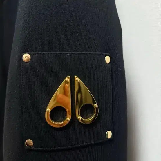 [BUNJANG] Moose Knuckles Gold Emblem Jacket / 무스너클 금장와펜 (백화점)