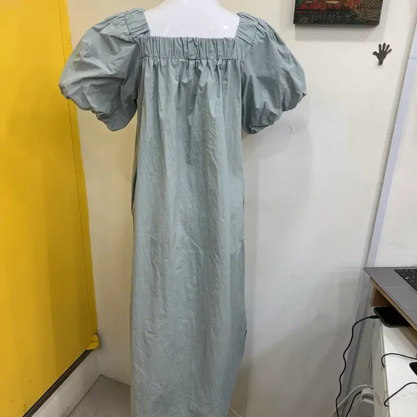 [SOLD OUT] 여성 퍼프소매 스퀘어넥 롱원피스 민트 바스락 루즈핏 데일리 원피스