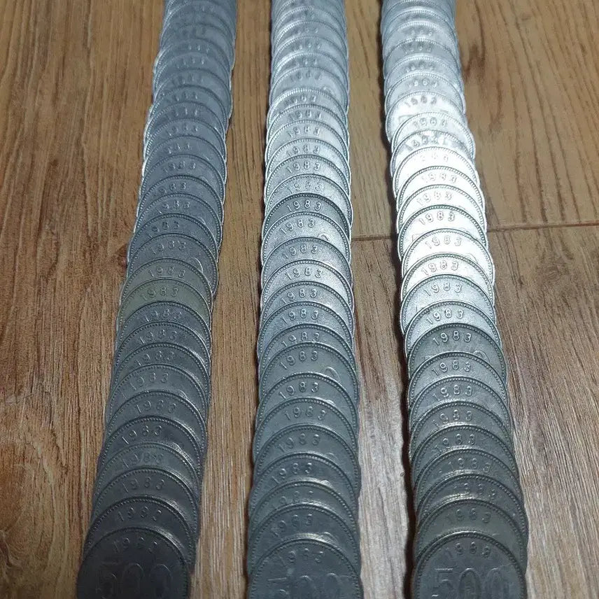 [BUNJANG] 1983 &amp; 1984 500 Won Coin Bundle / 500원 동전 1983년146개/1984년182개