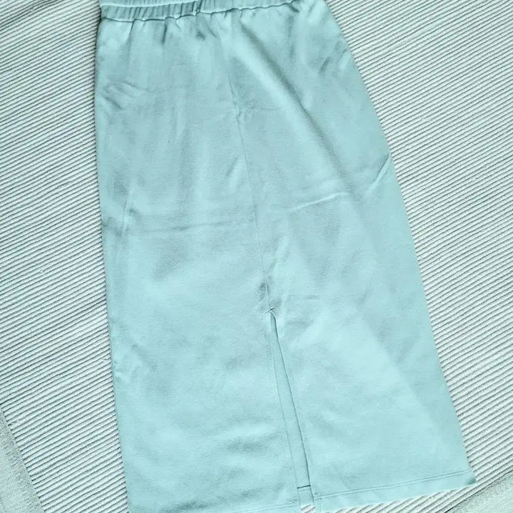 [BUNJANG] Guess Mint Midi Skirt - Size S / 게스 민트색 스커트 S