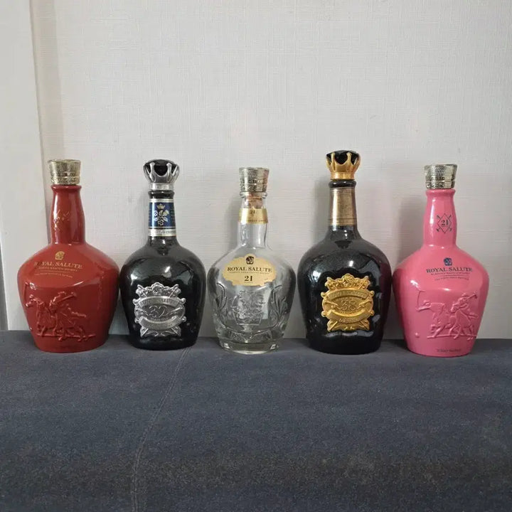 [BUNJANG] Royal Salute 21 Year Old &amp; 32 Year Old Whisky Empty Bottles Collection / 로얄살루트 21년 32년산 위스키 공병