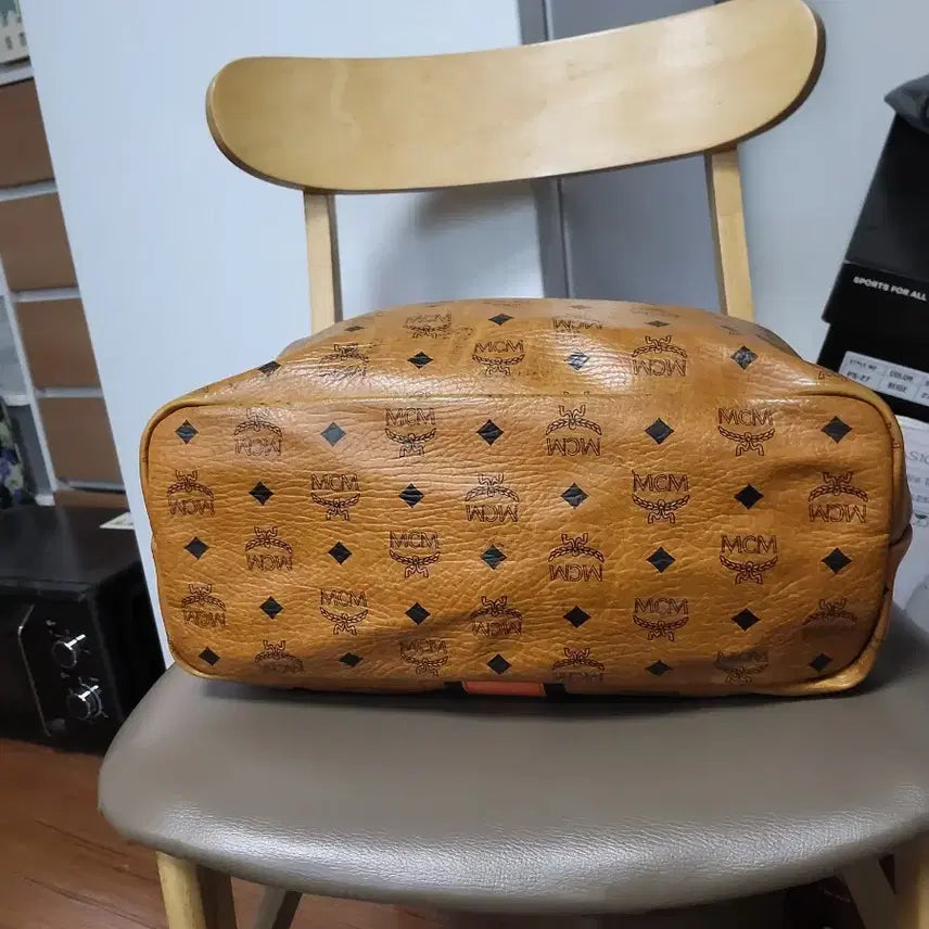 [BUNJANG] MCM Logo Tote Bag / MCM 로고 토트백 성주택 있어요