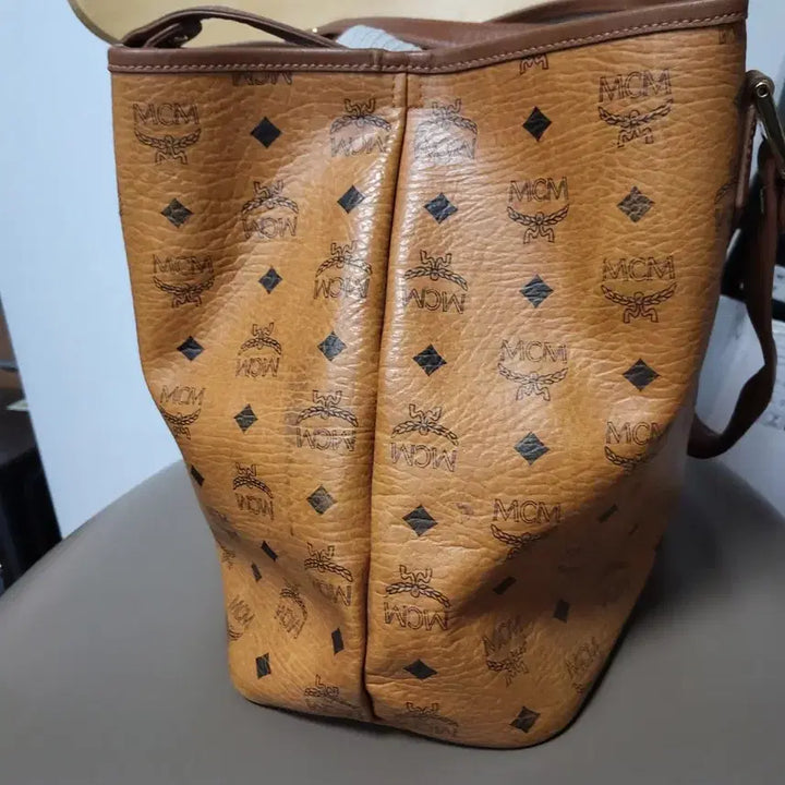 [BUNJANG] MCM Logo Tote Bag / MCM 로고 토트백 성주택 있어요
