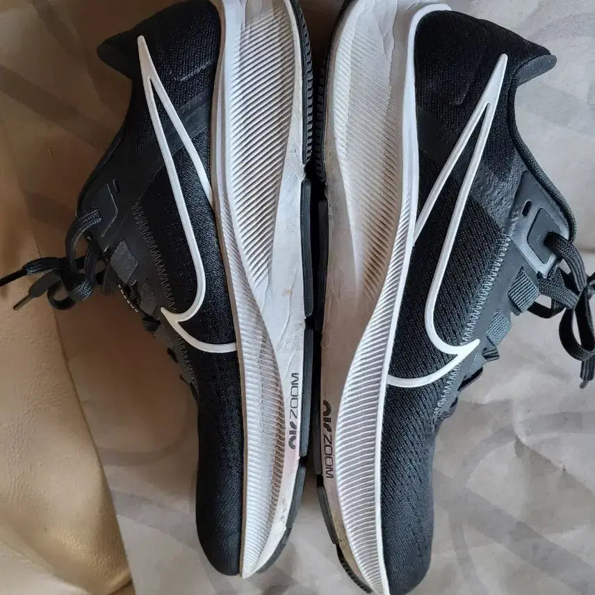 [BUNJANG] Nike Air Zoom Sneakers / 나이키에어줌운동화