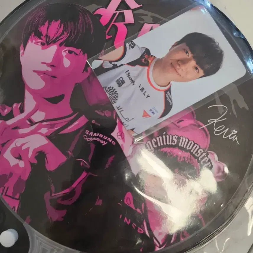 [BUNJANG] T1 Keria Fan + Photocard Set / T1 티원 홈그라운드 24일 케리아  부채 + 포토카드