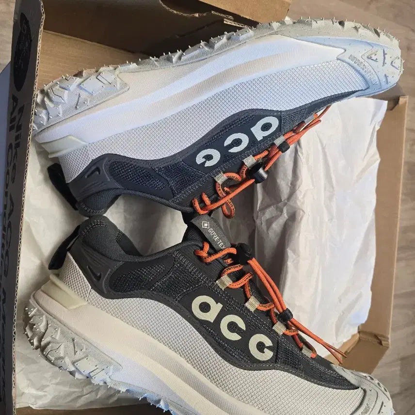 [SOLD OUT] 나이키 ACG 마운틴 플라이2  로우고어텍스  운동화