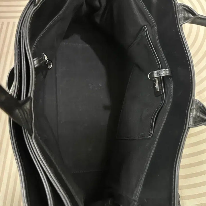 [SOLD OUT] 오소이 토트 브로클 스톤 블랙 osoi tote brocle black