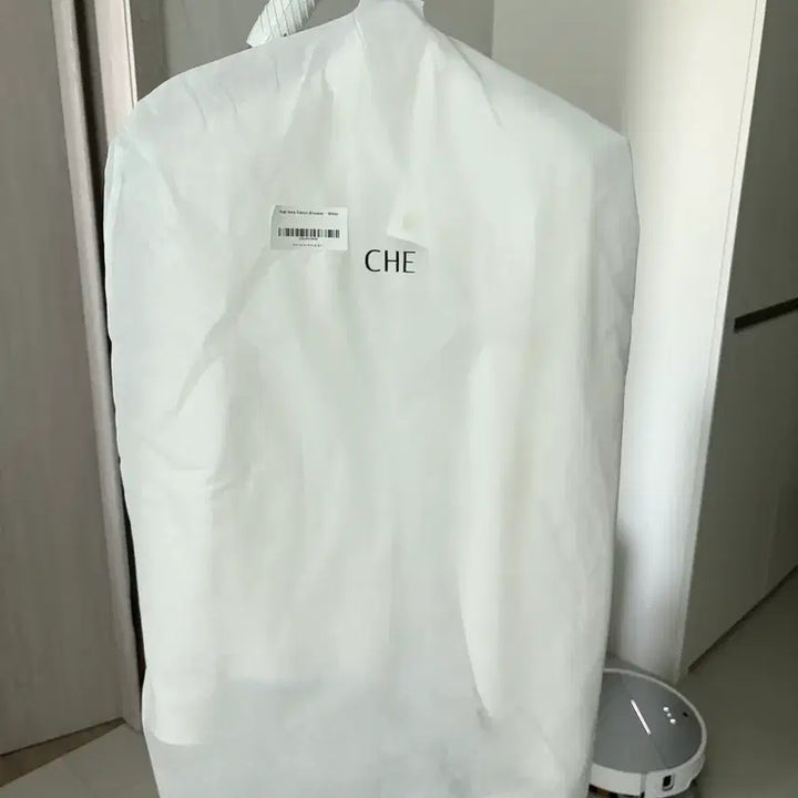 [BUNJANG] Che 체 하이넥 코튼 블루종 화이트 (1시간 입음) 택 달려있음 / Che 체 하이넥블루종 화이트(택 달려있음)마지막 가격내림 오늘까지 판매