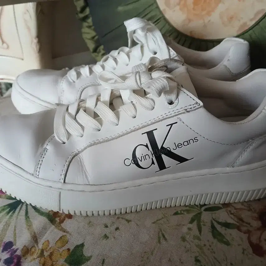 [BUNJANG] Calvin Klein White Sneakers Size 235 / 캘빈클라인 흰색 스니커즈 운동화235