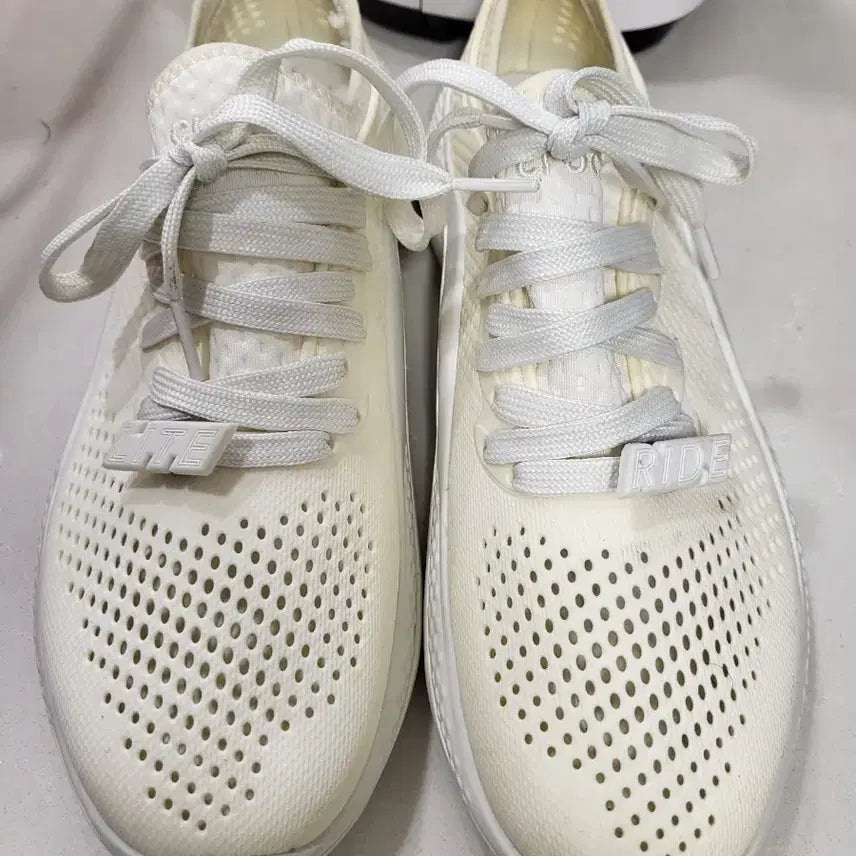 [BUNJANG] Crocs Literide 360 Pacer Almost White Women&
