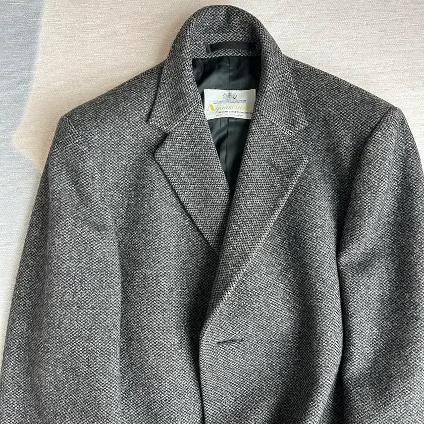[BUNJANG] Aquascutum Vintage Pure Lambswool Tweed Coat / 빈티지 아쿠아스큐텀 퓨어램스울 트위드 코트