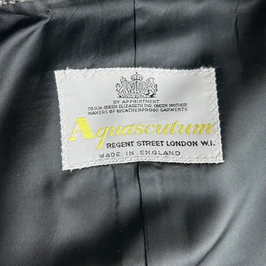 [BUNJANG] Aquascutum Vintage Pure Lambswool Tweed Coat / 빈티지 아쿠아스큐텀 퓨어램스울 트위드 코트