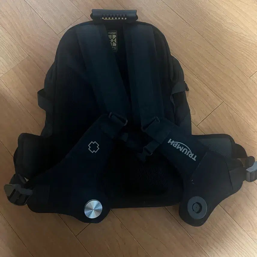[BUNJANG] Triumph Commuter Bag / 트라이엄프 커뮤터백