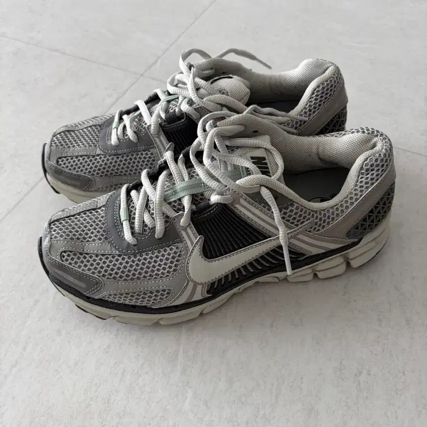[BUNJANG] Nike Zoom Vomero 5 "Cobblestone" Women&