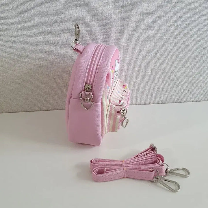 [BUNJANG] Sanrio Hello Kitty Mini Crossbody Bag / 키티 미니 크로스백 가방