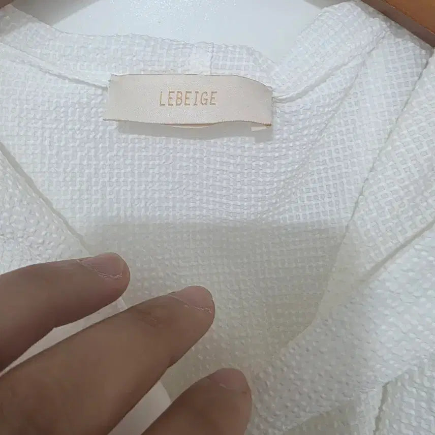 [BUNJANG] Leverage White Shirring Blouse 7/10 Sleeve / 르베이지 화이트 셔링 블라우스 7부