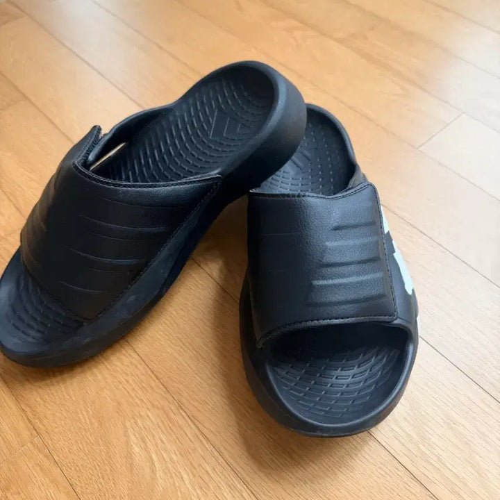 [BUNJANG] Adidas Light Blaze Slippers Size 235 / 아디다스 라이트 블레이즈 슬리퍼 235