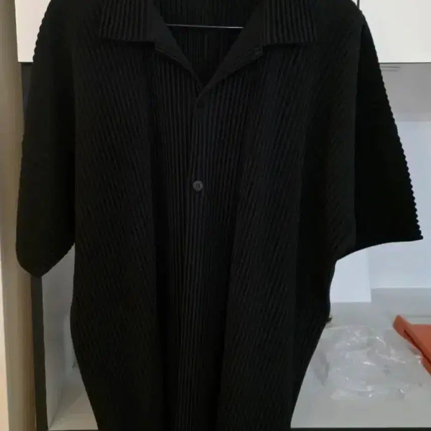 [SOLD OUT] 플리츠 블랙 반팔 카라 셔츠 4사이즈