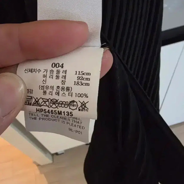 [SOLD OUT] 플리츠 블랙 반팔 카라 셔츠 4사이즈