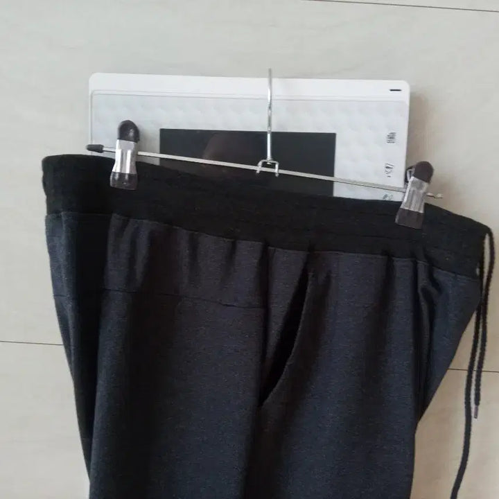 [BUNJANG] National Geographic Jogger Pants Charcoal Gray XXL / 내셔널지오그래픽 춘추용 조거 면바지 XXL 재색 새상품