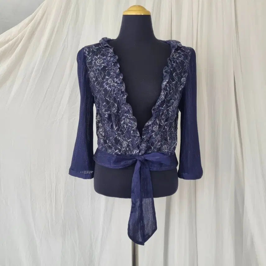 [BUNJANG] JOINUS Lace Blouse Cardigan / 조이너스 레이스 블라우스 가디건