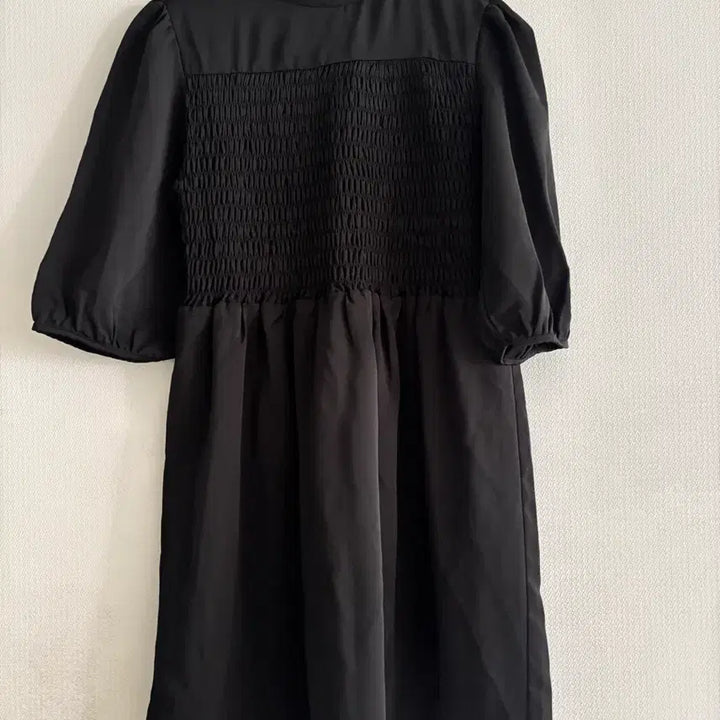 [BUNJANG] IMVELY Black Shirring Mini Dress / IMVELY블랙 셔링 미니 원피스