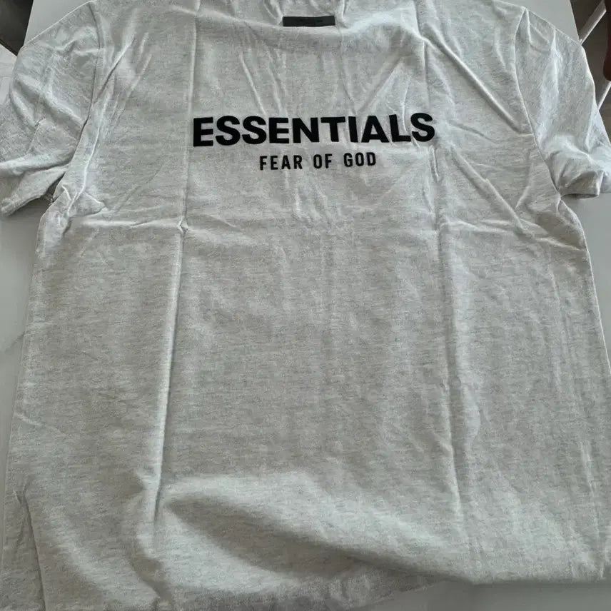 [BUNJANG] Fear of God Essentials Light Oatmeal Short Sleeve T-shirt / 피오갓 에센셜 라이트오트밀 반팔 L 새상품