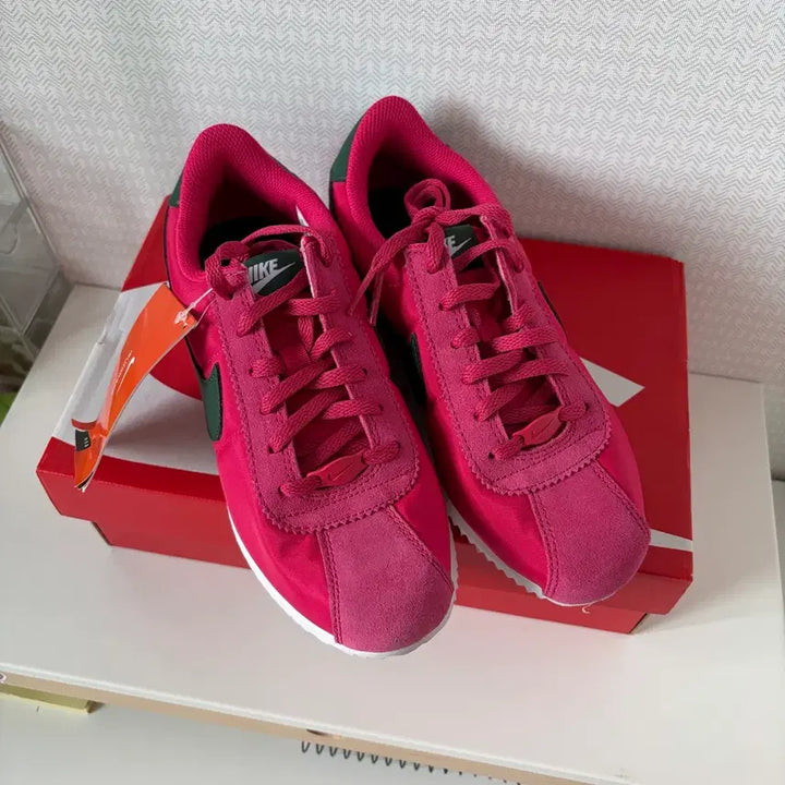 [BUNJANG] Nike Pink Sneakers 230-235 / 나이키 운동화 230-235
