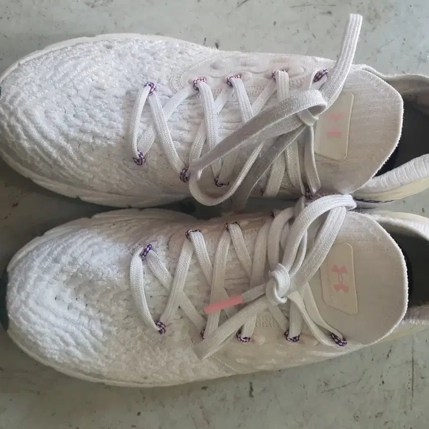 [BUNJANG] Under Armour UA HOVR Phantom Sneakers / 언더아머 UA 호버 팬덤  단화화245ㅡ250