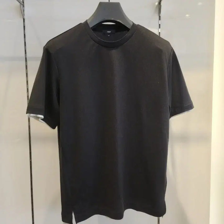 [SOLD OUT] TNGT 블랙 반팔 100