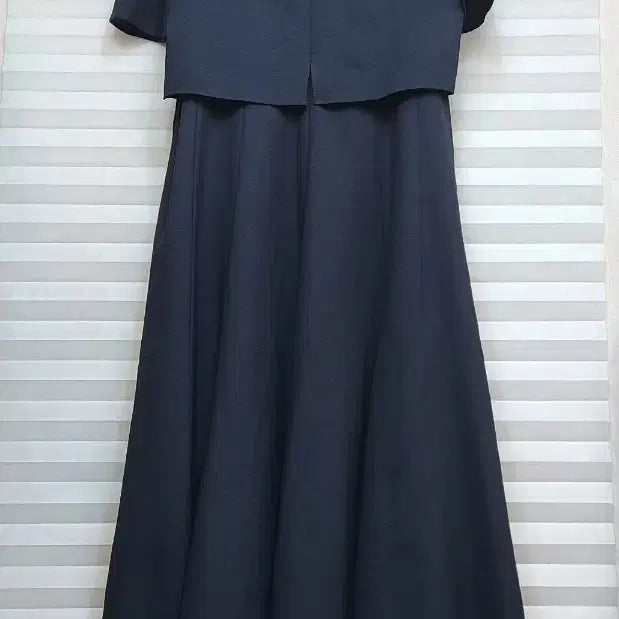 [BUNJANG] Line Flare Long Dress / 라인> 25년 구입-플레어 롱원피스 (299천원)