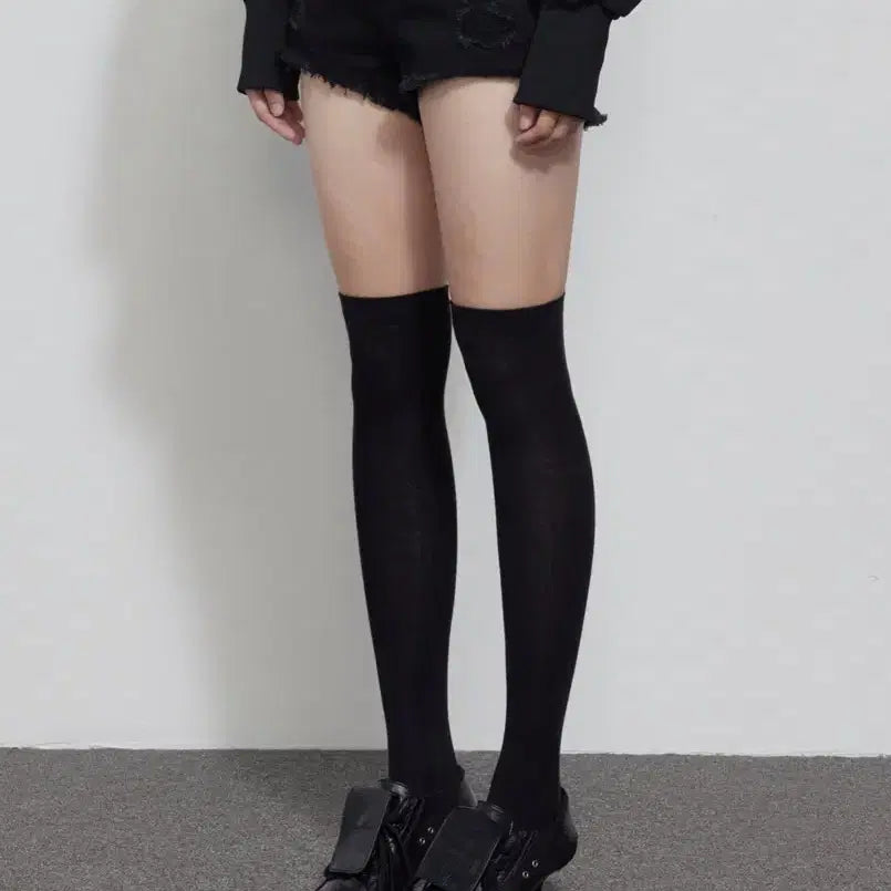 [BUNJANG] Bohemian Seoul Black Shorts / 보헤미안 서울 DAMAGE BLACK SHORTS, BLACK 사이즈 1