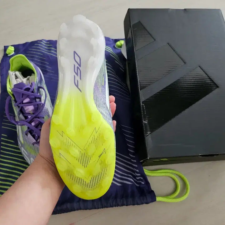 [BUNJANG] Adidas F50 Soccer Cleats (235) / 아디다스 F50 2g 3g 235 축구화