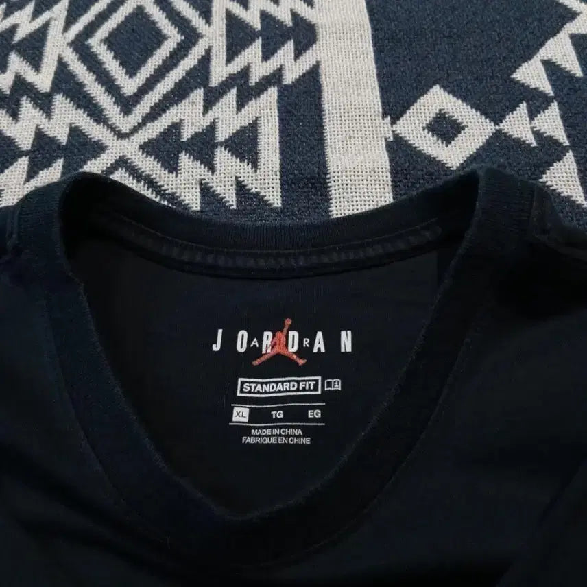 [SOLD OUT] 나이키 에어조던 피그먼트 블랙 화이트 점프맨 로고 스탠다드핏 코튼 반팔