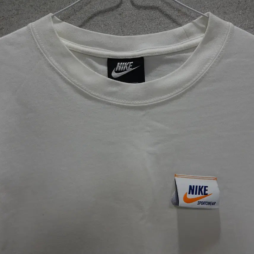 [BUNJANG] Nike MYLK White T-shirt (XL) / 나이키 MYLK 반팔티 화이트 xl