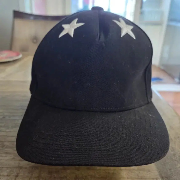 [BUNJANG] Stereo Vinyls Black Star Embroidery Ball Cap / 스테레오 바이널스 검정 별 자수 볼캡