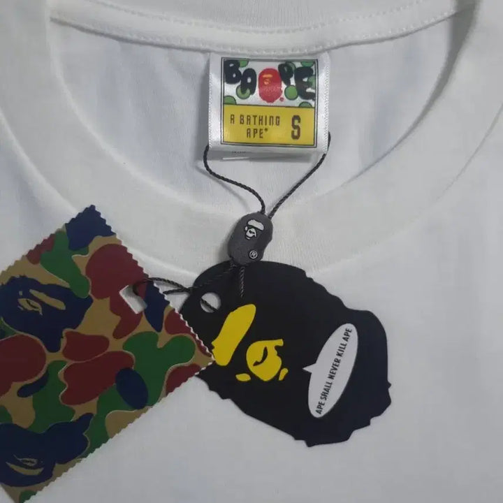 [SOLD OUT] 베이프 컬리지 티셔츠 화이트 [S,M,L,XL,XXL]