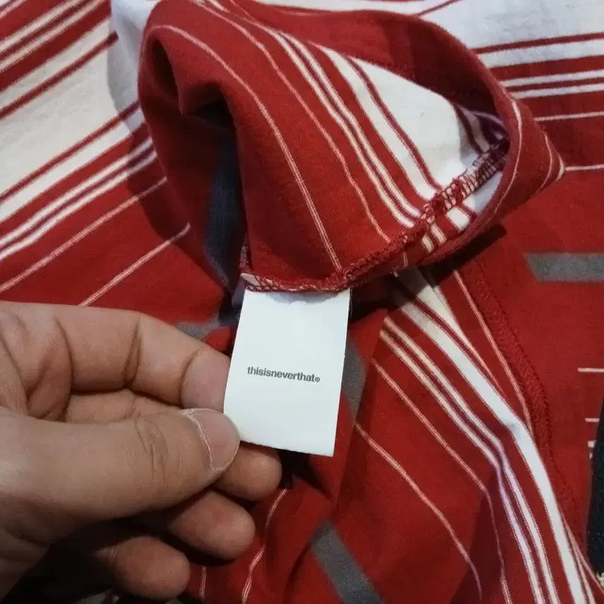 [BUNJANG] thisisneverthat Stripe Cotton T-shirt / 디스이즈네버댓 디네댓 레드 화이트 스트라이프 패턴 코튼 반팔 티셔츠 M