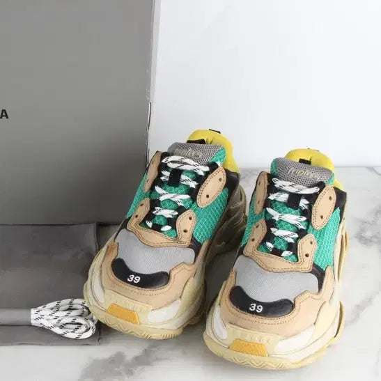 [BUNJANG] Balenciaga Triple S Sneakers Green/Yellow 39 (260) / 발렌시아가 트리플S 스니커즈 노초 39(260)