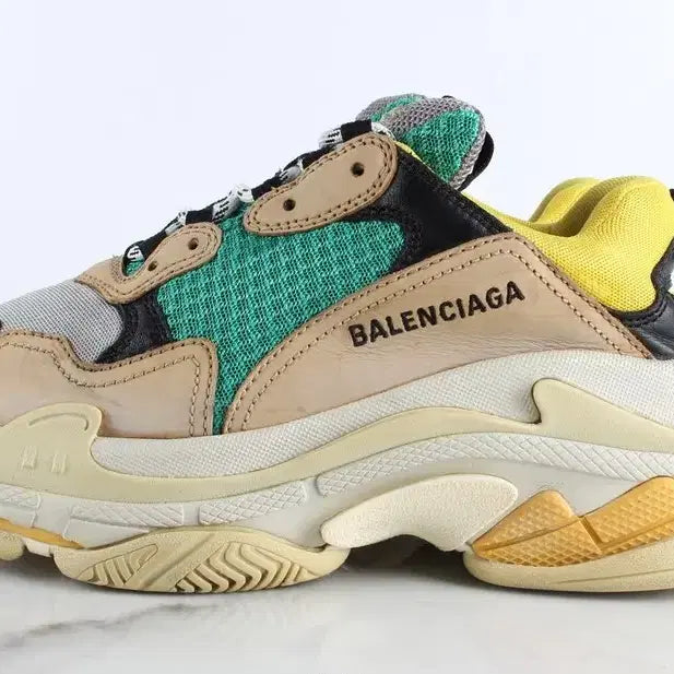 [BUNJANG] Balenciaga Triple S Sneakers Green/Yellow 39 (260) / 발렌시아가 트리플S 스니커즈 노초 39(260)