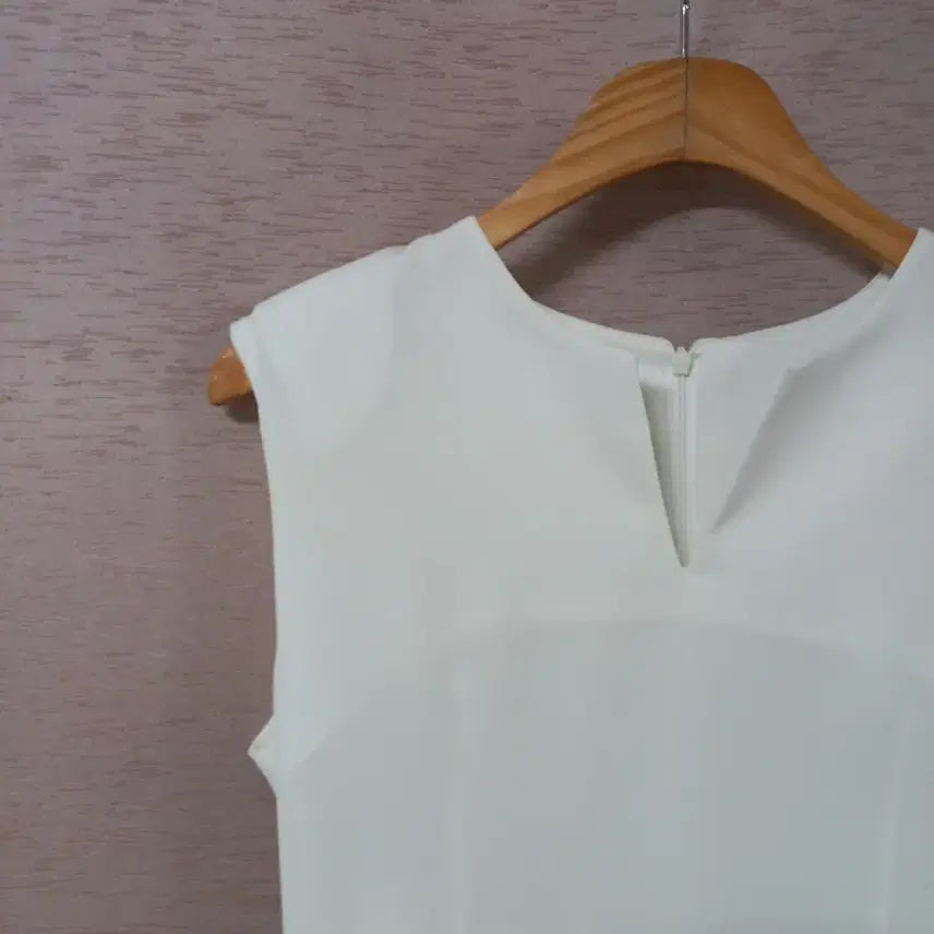[BUNJANG] B4-27 White Chiffon Asymmetric Blouse / B4-27/쉬폰배색 화이트 언블란스 블라우스 여성