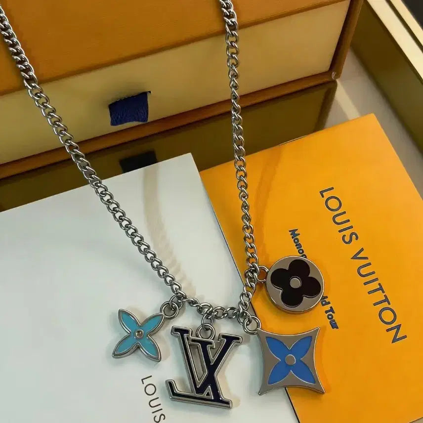[SOLD OUT] 루이비통 체인 목걸이 팬던트